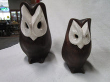 Load image into Gallery viewer, Vintage Brayton Ceramic Textured Crackled Owl Family Set of 2