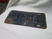 Load image into Gallery viewer, 1960 Indiana Trailer 3000 LB License Plate Tag 86914A