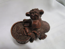 Load image into Gallery viewer, 1993 E. Biersdorfer Pecan Resin Do Not Feed The Bears Figurine
