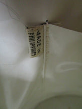 Load image into Gallery viewer, Vintage Philippines Woven Floral Hat Wig Basket Box