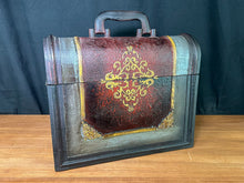 Load image into Gallery viewer, Vintage Wine Bottle Holder