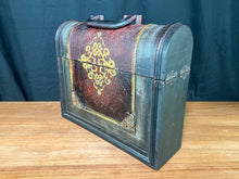 Load image into Gallery viewer, Vintage Wine Bottle Holder