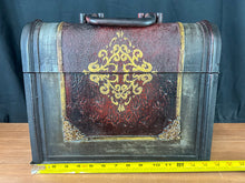 Load image into Gallery viewer, Vintage Wine Bottle Holder