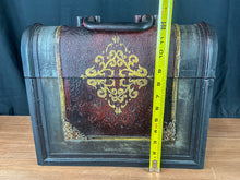 Load image into Gallery viewer, Vintage Wine Bottle Holder