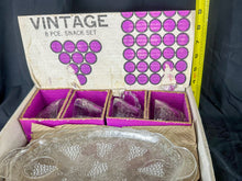 Load image into Gallery viewer, Vintage Anchor Hocking Snack Plate Set with Box