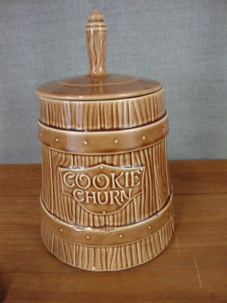 Vintage Unmarked McCoy Brown Ceramic Cookie Churn Cookie Canister Jar