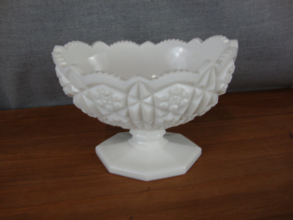 Vintage Milk Glass Quilted Star Sawtooth Edge Compote Bowl
