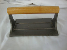 Load image into Gallery viewer, Vintage Cast Iron Pig Bacon Press with Wood Handle
