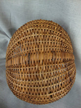 Load image into Gallery viewer, Antique Country Rustic Split Oak Buttocks Large Gathering Basket