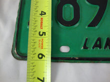 Load image into Gallery viewer, 1982 June Illinois Land of Lincoln Matched Pair 189 733 B Automobile License Plate Pair