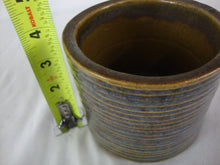 Load image into Gallery viewer, 1950's Zanesville Homespun 4003 1/2 Stoneware Pottery Planter