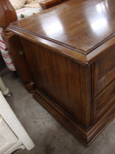 Load image into Gallery viewer, Vintage Hendredon Two Drawer Low Profile Nightstand Side Table