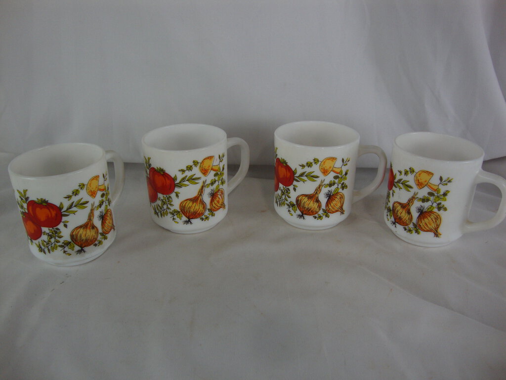 Vintage Arcopal France Spice of Life Milk Glass Coffee Mug Set of 4