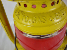 Load image into Gallery viewer, Vintage Dietz No. 100 Balto Gas & Elec Co. Yellow Metal Railroad Lantern