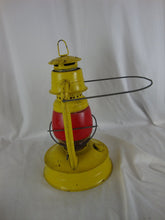 Load image into Gallery viewer, Vintage Dietz No. 100 Balto Gas & Elec Co. Yellow Metal Railroad Lantern
