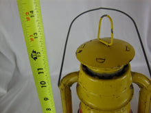 Load image into Gallery viewer, Vintage Dietz No. 100 Balto Gas & Elec Co. Yellow Metal Railroad Lantern