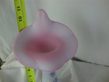 Load image into Gallery viewer, 2000 Fenton Hibiscus on Blue Burmese Pulpit Art Glass Vase