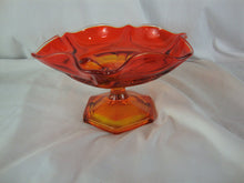 Load image into Gallery viewer, Vintage LE Smith Dominion Amberina Glass Compote Bowl Dish