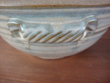 Load image into Gallery viewer, Handmade Pottery Cream/Blue Casserole Dish with Top Handle Lid