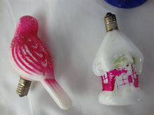 Load image into Gallery viewer, Vintage Japan Handpainted Glass Figural Holiday C6? Bulbs UNTESTED