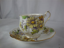 Load image into Gallery viewer, Vintage Royal Albert China Flower of the Month Daisy #4 Teacup and Saucer Set