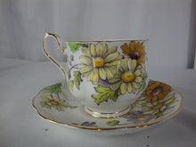 Load image into Gallery viewer, Vintage Royal Albert China Flower of the Month Daisy #4 Teacup and Saucer Set