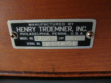 Load image into Gallery viewer, Vintage Henry Troemner Model No W-33-CLA 4 Ounce Pharmacist Apothecary Balance Scale