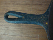 Load image into Gallery viewer, Vintage Cast Iron No. 10 12 7/16" inch Made in USA Frying Pan with Heat Ring UNRESTORED