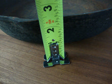 Load image into Gallery viewer, Vintage Cast Iron No. 10 12 7/16" inch Made in USA Frying Pan with Heat Ring UNRESTORED