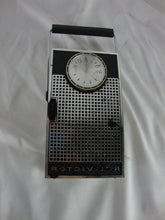 Load image into Gallery viewer, 1960s RCA Victor Transistor Model 3-RG-31 Portable Battery AM Radio with Leather Carry Case