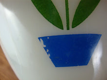 Load image into Gallery viewer, Vintage Fire King Tulip Milk Glass Nesting Mixing Bowls Set of 3