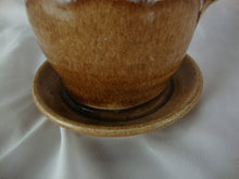 Load image into Gallery viewer, 1987 John Garrou Old Fort Pottery Tan Drip Glaze Small Finger Loop Jar with Attached Plate