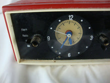 Load image into Gallery viewer, Vintage Westinghouse RLF4220A Matador Red/White Plastic AMFM Radio and Clock with Alarm *WORKING*
