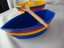 Load image into Gallery viewer, Avon By The Sea Molded Plastic (4) Boat Bowls and (3) Paddle Spoons Set