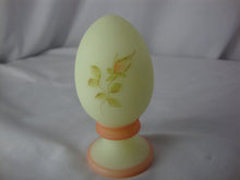 Load image into Gallery viewer, Vintage Fenton Uranium Burmese Painted Rose Floral Egg on Stand