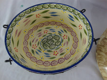 Load image into Gallery viewer, Vintage Temp-Tations 1.5 Quart Ceramic Serving Dish with Chicken Lid with Handle