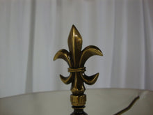 Load image into Gallery viewer, Vintage Stiffell Brass Buffet Lamp with Cream Shade Fleur de Lis Finial