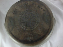 Load image into Gallery viewer, Vintage Griswold Large Block No 6 699A Cast Iron Skillet with Self Basting Lid UNRESTORED