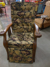 Load image into Gallery viewer, Antique Morris Style Upholstered Oak Recliner Lion Handrests