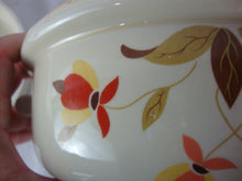Load image into Gallery viewer, Vintage Hall Jewel Tea Autumn Leaf Ceramic Casserole Bowl with Lid