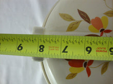 Load image into Gallery viewer, Vintage Hall Jewel Tea Autumn Leaf Ceramic Casserole Bowl with Lid