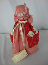 Load image into Gallery viewer, Vintage Just Ducky Mama Cat with Kittens Porcelain Face Figurine