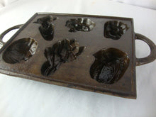Load image into Gallery viewer, Cast Iron 6 Vegetable Shape Handled Baking Pan