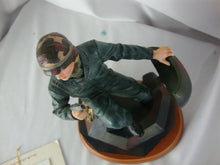 Load image into Gallery viewer, 1999 Vanmark American Hero Ground Support Figurine with COA