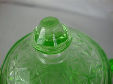 Load image into Gallery viewer, Vintage Hazel Atlas X Pattern Uranium Vaseline Glass Sugar Bowl with Lid