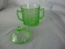 Load image into Gallery viewer, Vintage Hazel Atlas X Pattern Uranium Vaseline Glass Sugar Bowl with Lid