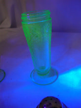 Load image into Gallery viewer, Vintage Hazel Atlas Florentine No 1 Uranium Glass Salt and Pepper Shaker Set
