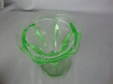 Load image into Gallery viewer, Vintage Vaseline Uranium Ice Cream Sundae Glass Cup