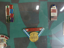 Load image into Gallery viewer, 1996 Coca Cola Olympics Piggy Wiggly 246/600 Commemorative Pin Set Framed