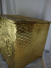 Load image into Gallery viewer, Vintage Brass Repousse English Pub Scene Kindling Storage Box Hinged Lid